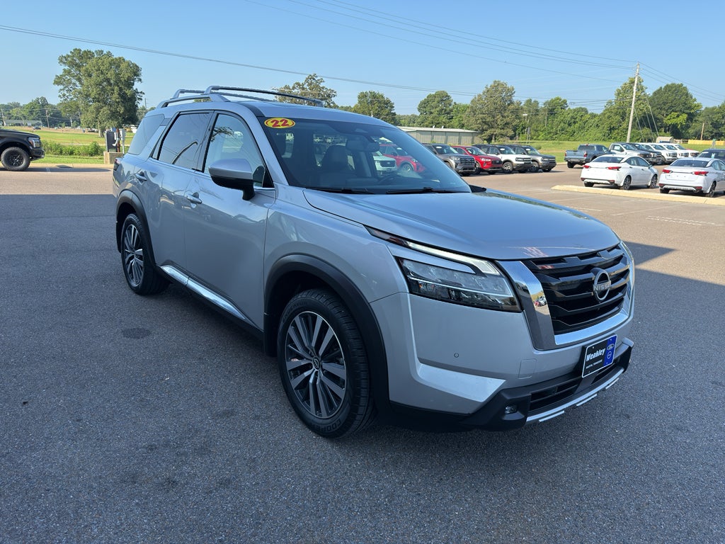 2022 Nissan Pathfinder Platinum