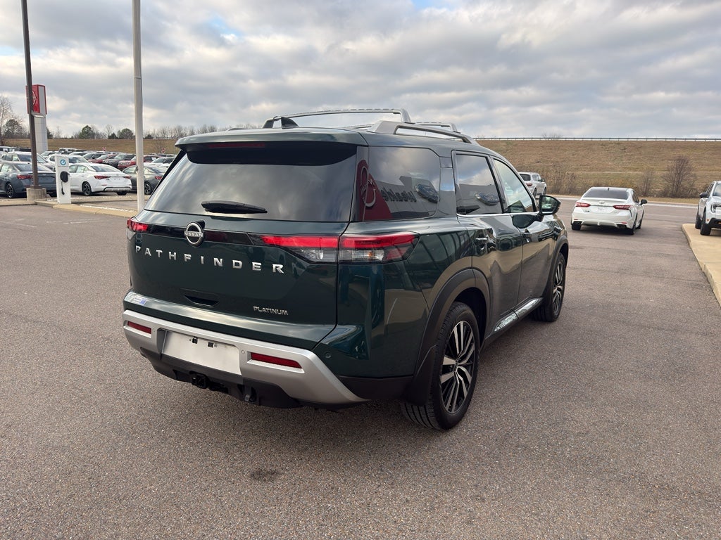 2024 Nissan Pathfinder Platinum
