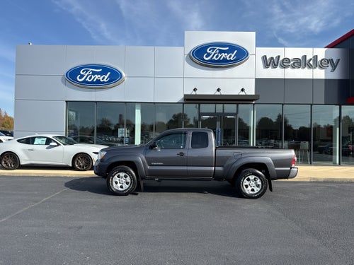 2015 Toyota Tacoma Base
