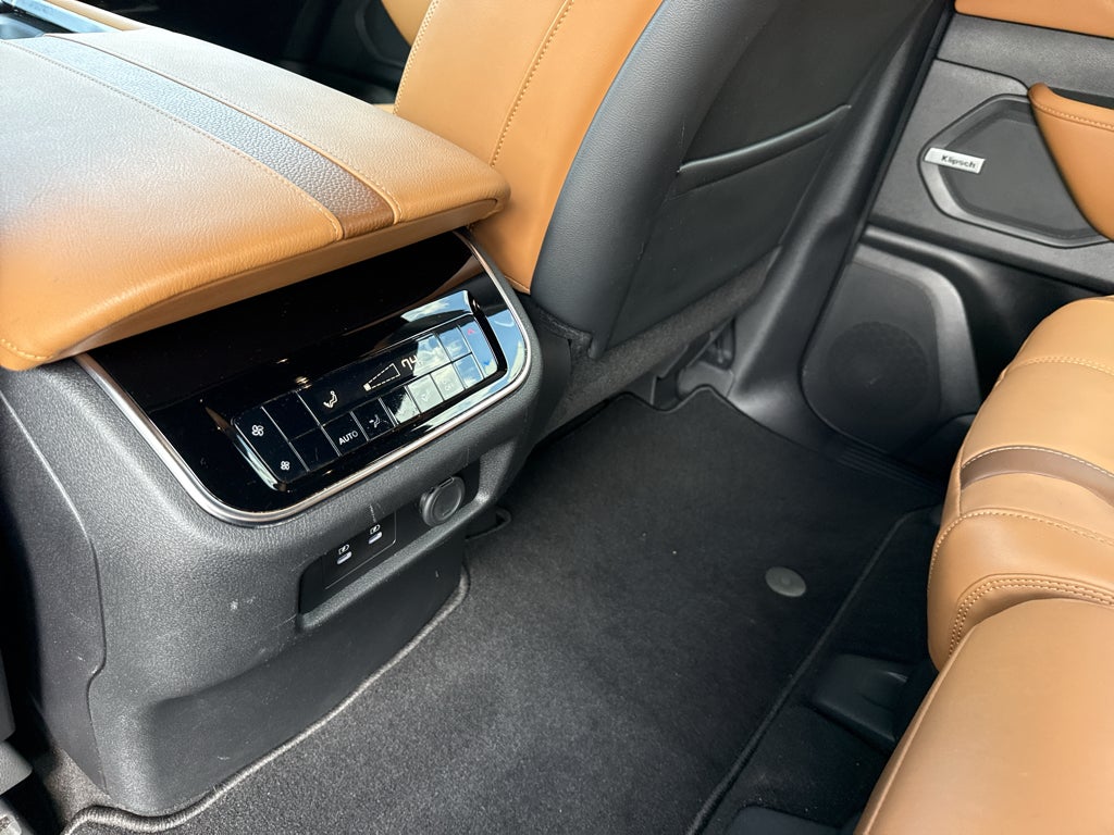 2025 Nissan Armada SL
